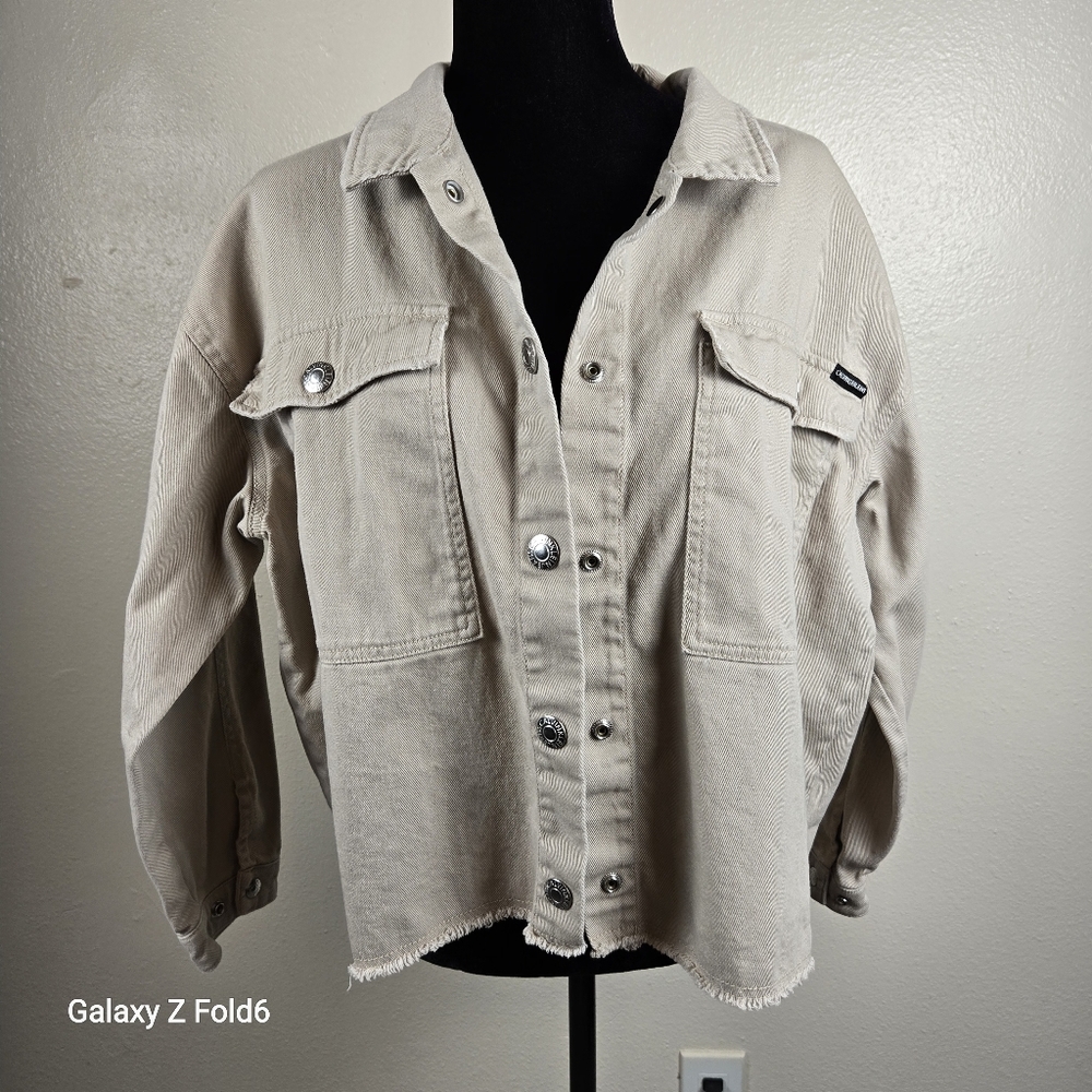 Calvin Klein Jeans Jacket Size L Beige Denim Shacket‎ 100% Cotton Frayed Hem